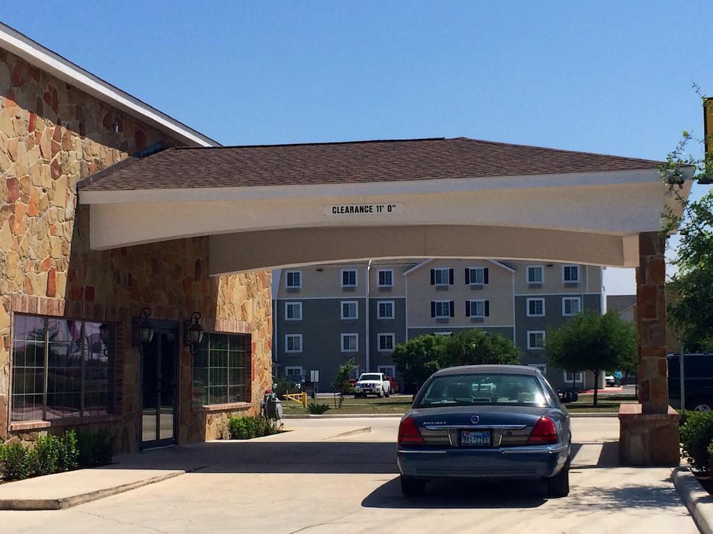 Super 8 By Wyndham San Antonio Near Fort Sam Houston Екстер'єр фото