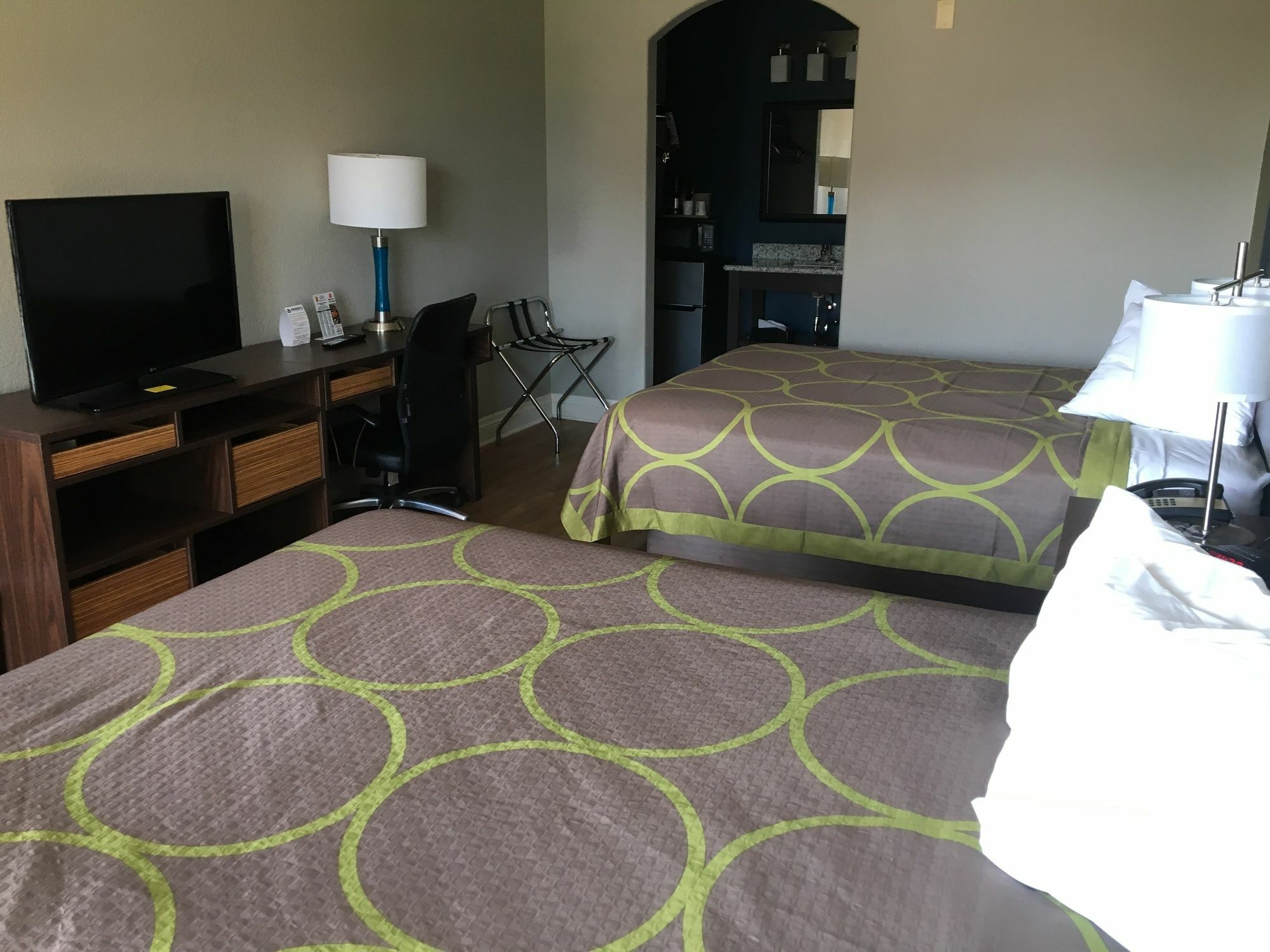 Super 8 By Wyndham San Antonio Near Fort Sam Houston Екстер'єр фото